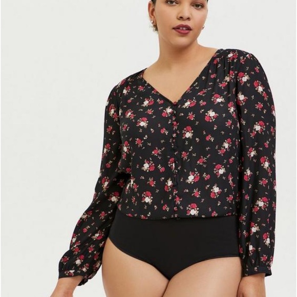 Black Floral Crepe Button Bodysuit - Picture 2 of 6